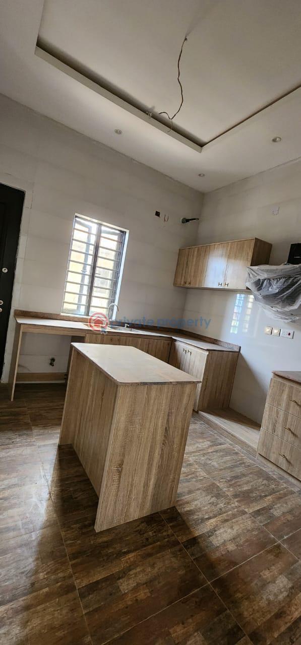 4 bedroom House For Sale Omole Phase 2 Ojodu Lagos - 3