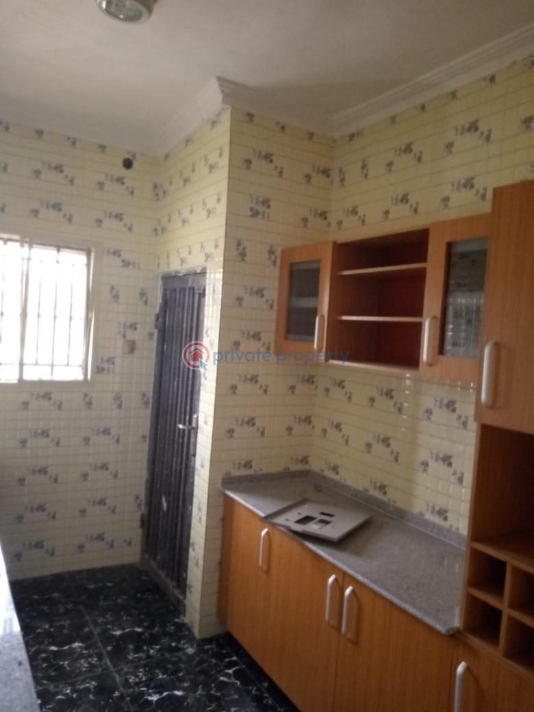 3 bedroom Flat & Apartment For Rent Cement, Mangoro Ikeja Lagos - 4