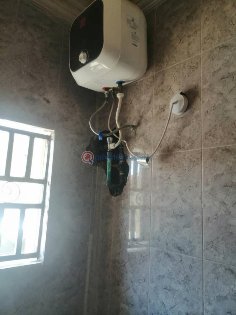 3 bedroom Flat & Apartment For Rent Heritage Estate Ibadan Oyo - 9