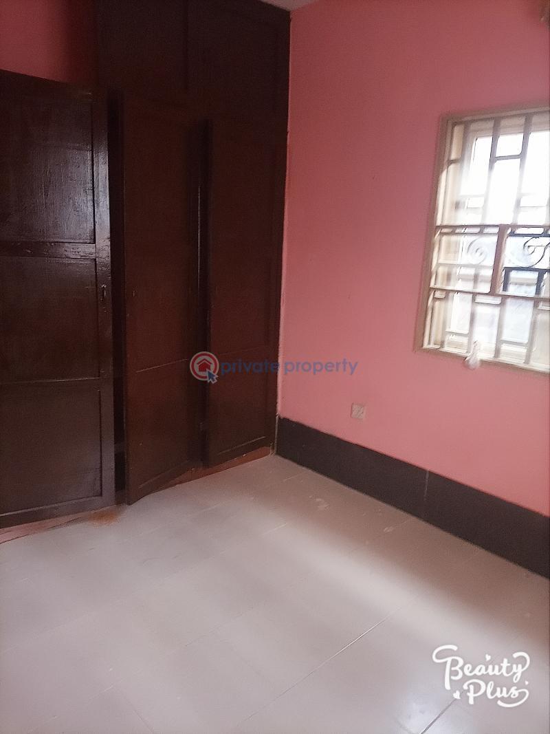 For rent 3 bedroom Flat & Apartment Ajao Estate Isolo. Lagos Mainland