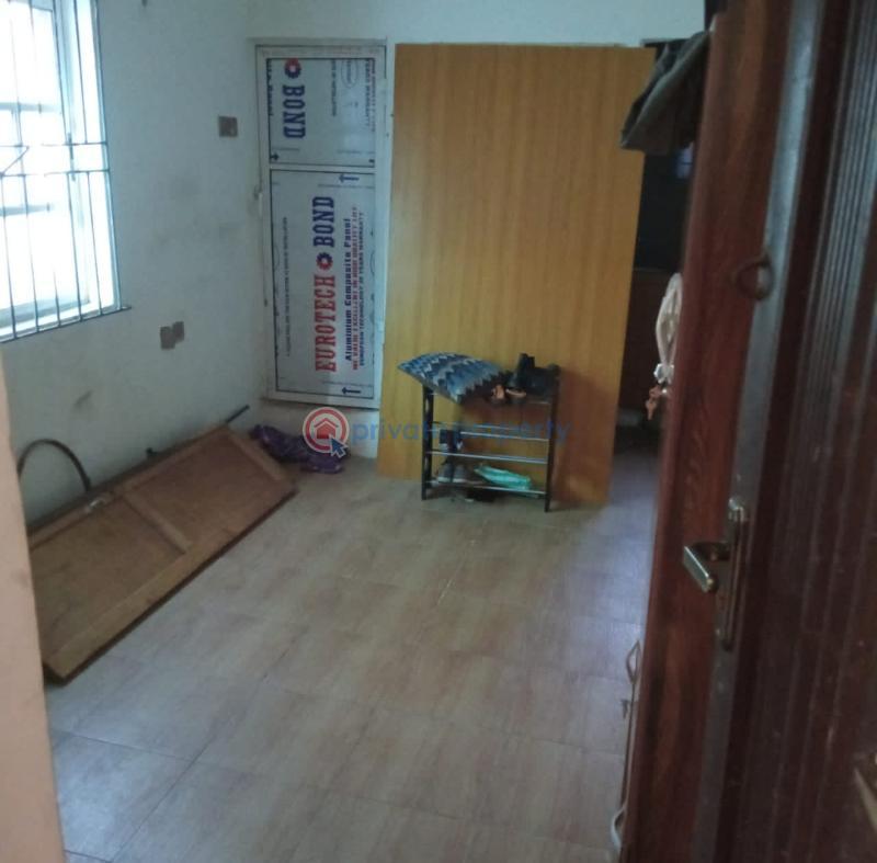 Self Contain For Rent Ebute Metta East Yaba Lagos - 2