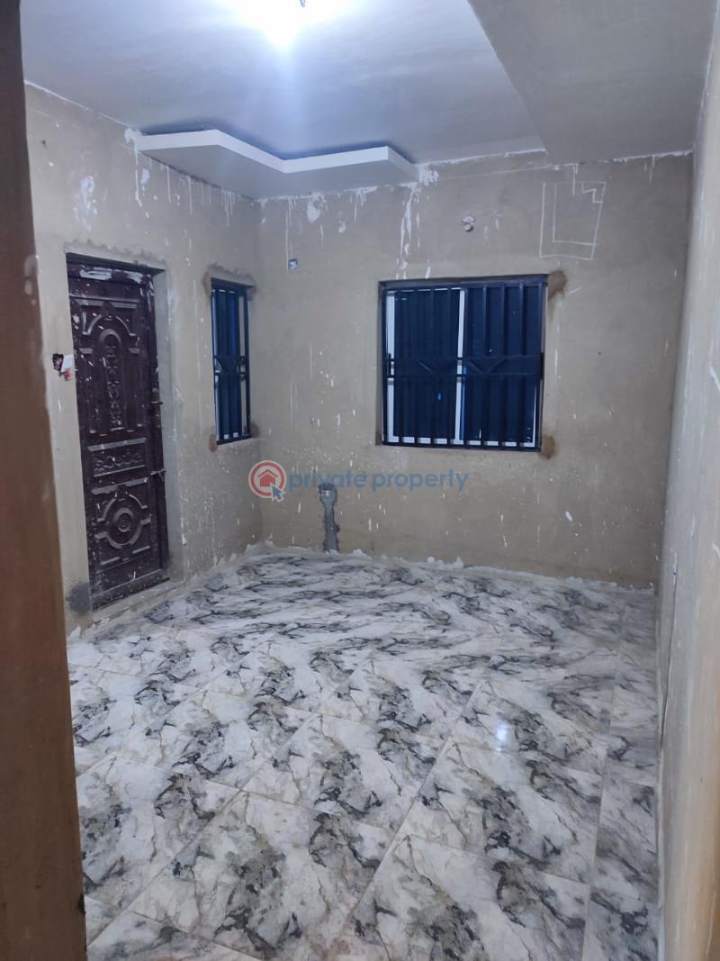 1 bedroom Mini Flat For Rent Oydiran Extension Sabo Sabo Yaba Lagos - 1