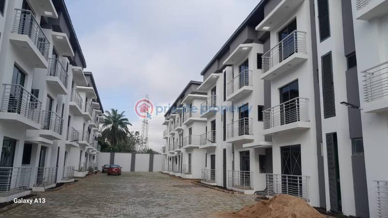 3 bedroom Flat & Apartment For Rent Maryland Ikeja Lagos - 0
