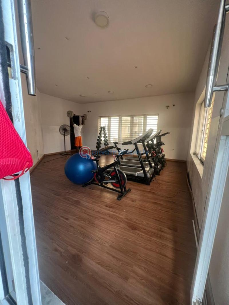 3 bedroom Flat & Apartment For Rent Ebute Metta Yaba Lagos - 10