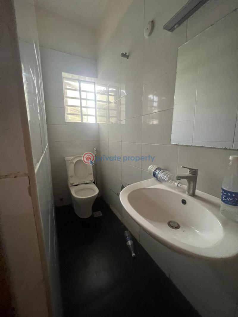 3 bedroom Flat & Apartment For Rent Ebute Metta Yaba Lagos - 2