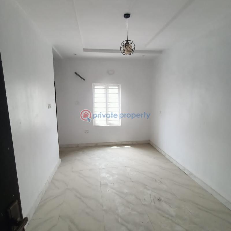 Flat & Apartment For Rent Alagomeji Yaba Lagos - 10