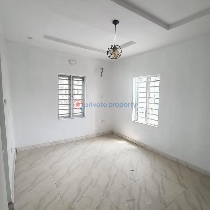 Flat & Apartment For Rent Alagomeji Yaba Lagos - 6