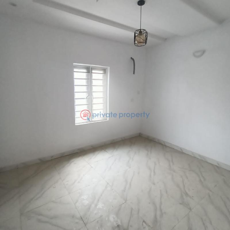 Flat & Apartment For Rent Alagomeji Yaba Lagos - 1