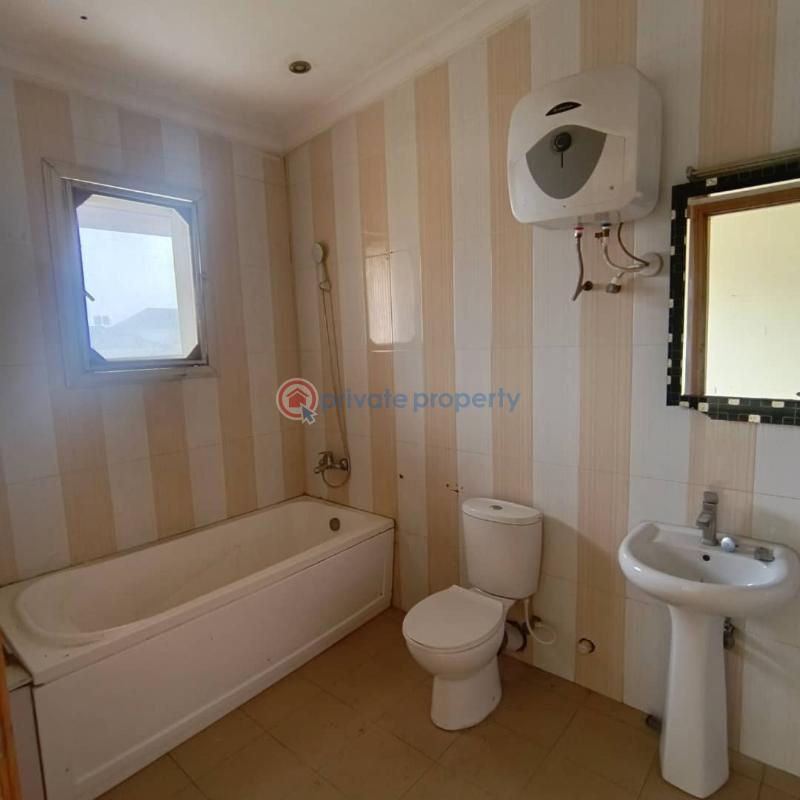 4 bedroom Terraced Duplex For Rent Behind Sve Marie Catholic Church, Off Freedom Way Lekki Phase 1 Lagos - 4