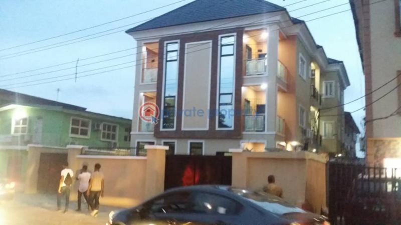 2 bedroom House For Sale Akoka Yaba Lagos - 3