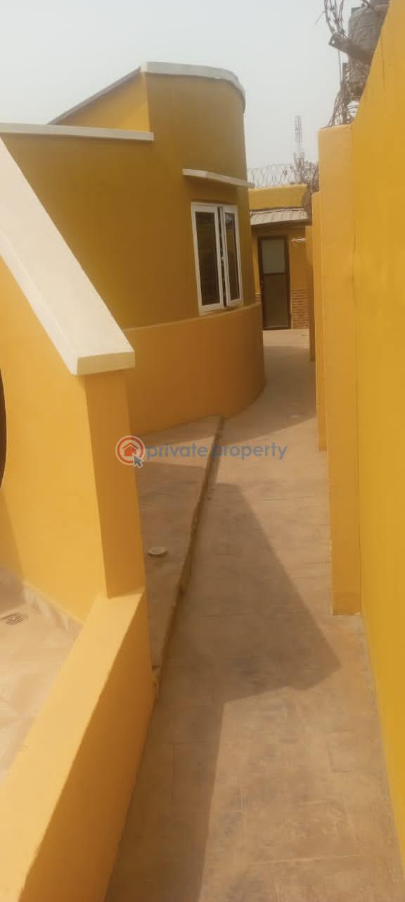 House For Sale Shagari Federal Housings Estate Ipaja Lagos - 6