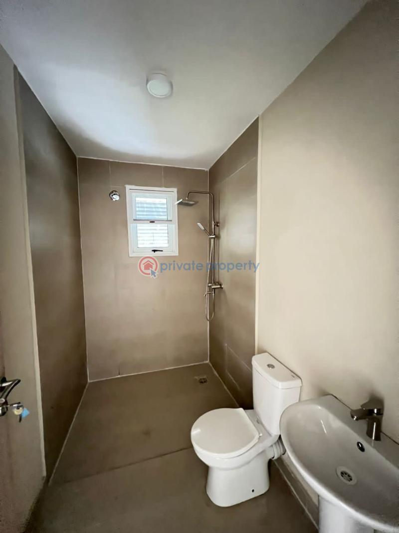 4 bedroom House For Sale Gardens Ilupeju Lagos - 7