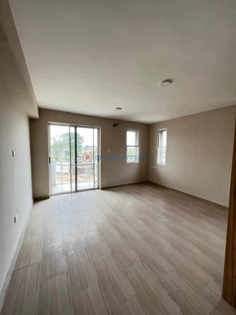 4 bedroom House For Sale Gardens Ilupeju Lagos - 5