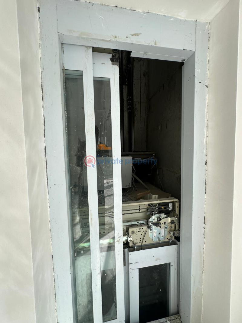 5 bedroom Detached Duplex For Sale Banana Island Ikoyi Lagos - 13