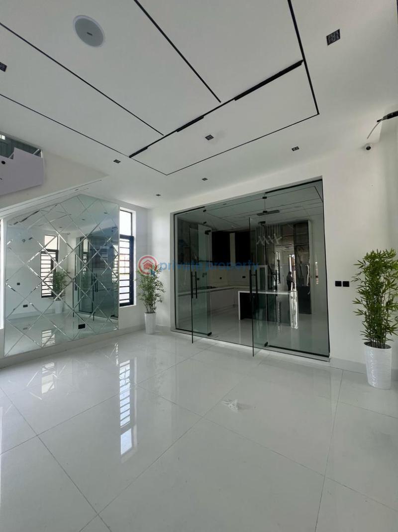 5 bedroom Detached Duplex For Sale 2nd Toll Lekki Lekki Lagos - 2