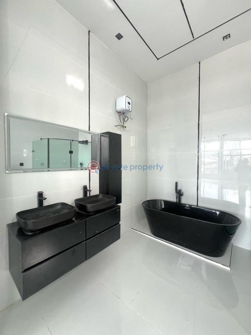 5 bedroom Detached Duplex For Sale 2nd Toll Lekki Lekki Lagos - 9