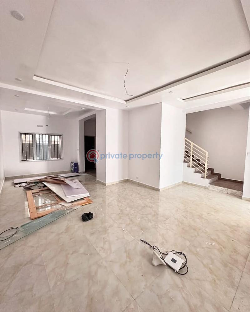 4 bedroom Terraced Duplex For Rent Along Lekki Expressway Lagos - 12
