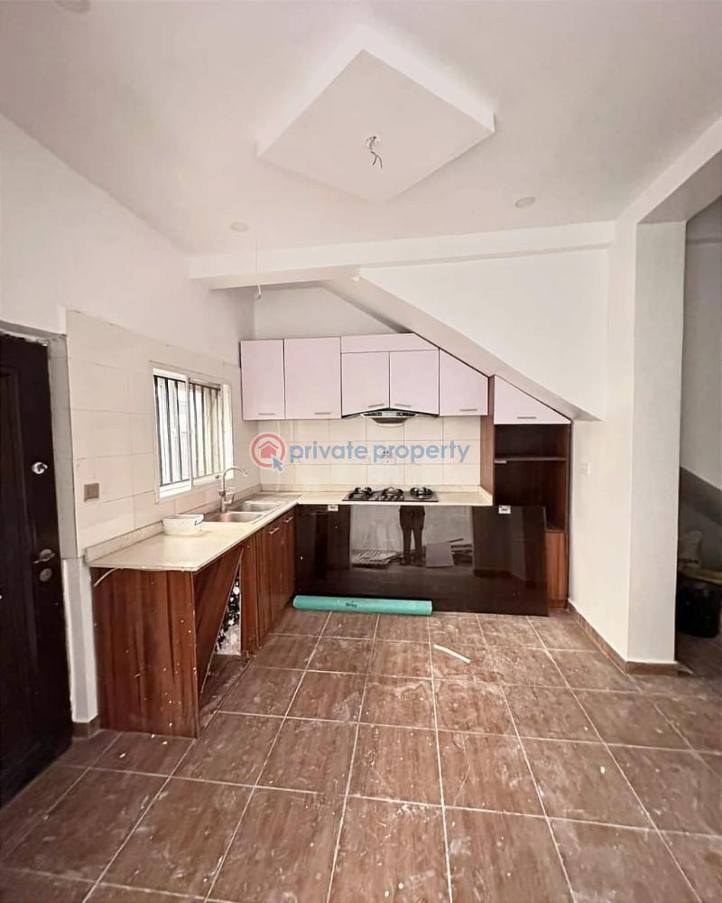 4 bedroom Terraced Duplex For Rent Along Lekki Expressway Lagos - 11