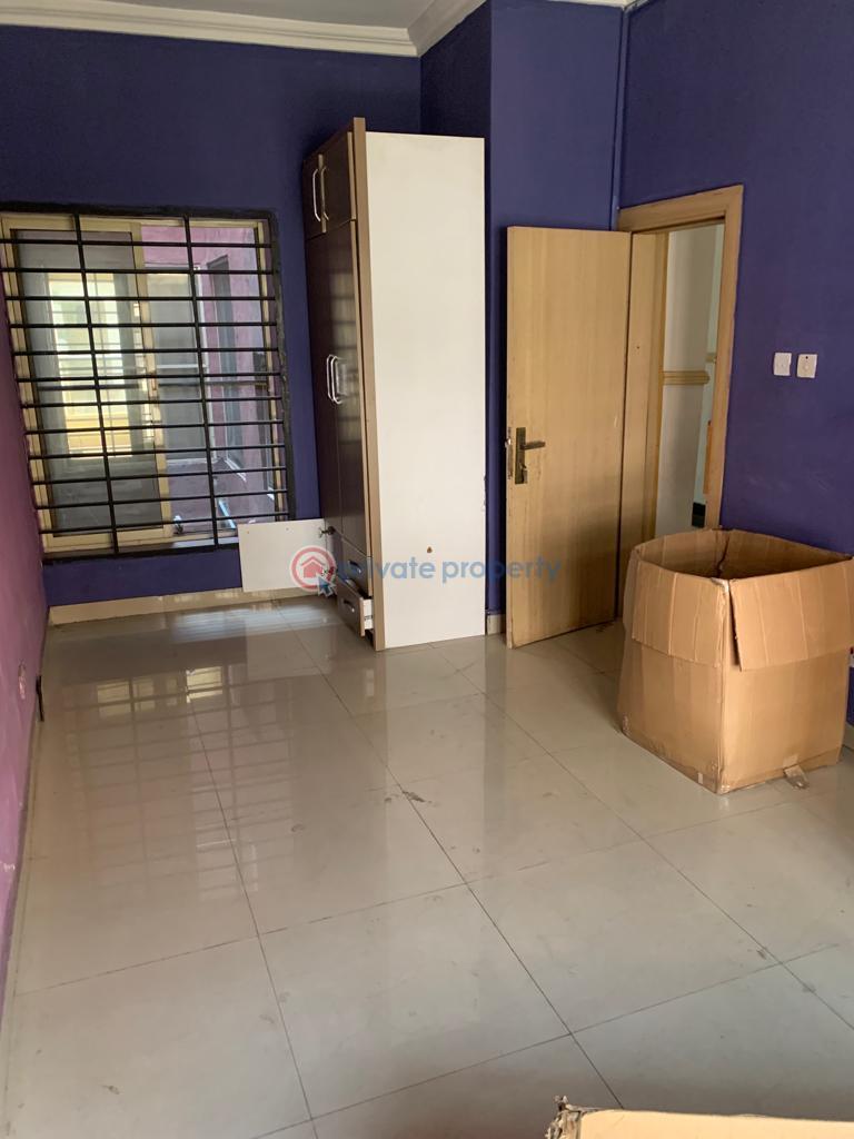 4 bedroom Flat & Apartment For Rent Yaba Lagos - 11