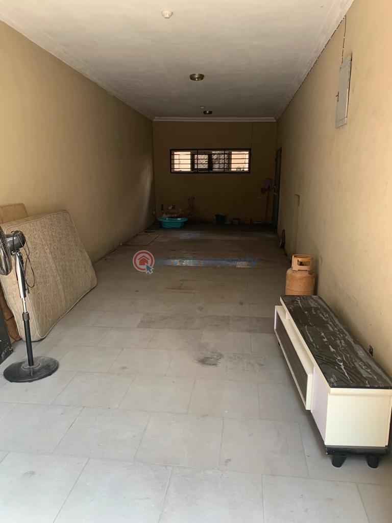 4 bedroom Flat & Apartment For Rent Yaba Lagos - 4