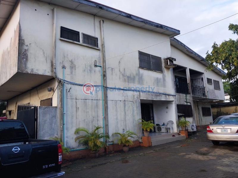 Faily used 7 bedroom duplex - 2 7 bedroom Detached Duplex For Sale Isaac John Ikeja GRA Lagos - 2