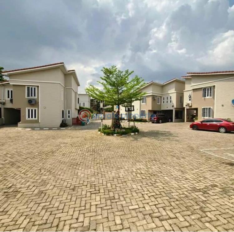 3 bedroom Semi detached Duplex For Sale Okupe Estate Maryland Lagos - 0