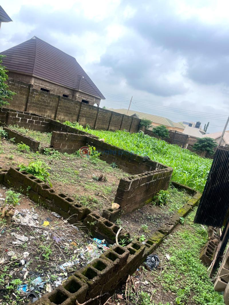 Land For Sale Bobby Olofa Area,akala Way Akobo Ibadan Oyo
