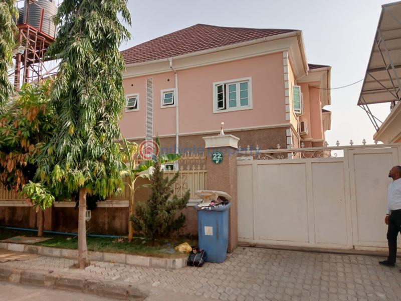 For rent 2 bedroom Flat & Apartment Hill View Estate Life Camp Abuja