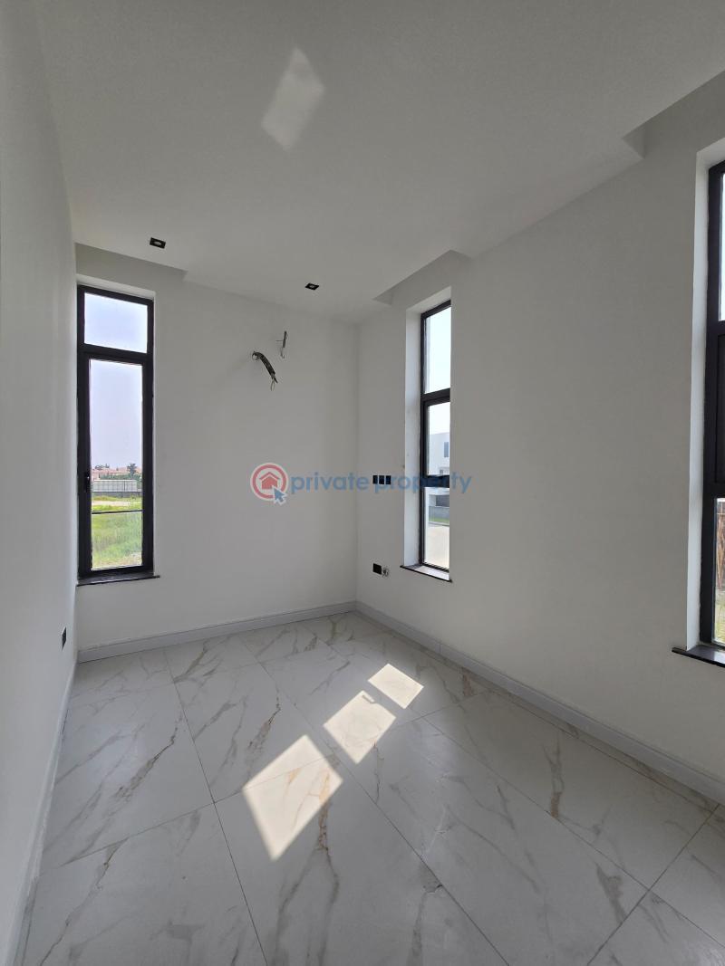 5 bedroom Detached Duplex For Sale Along Lekki Expressway Lagos - 14