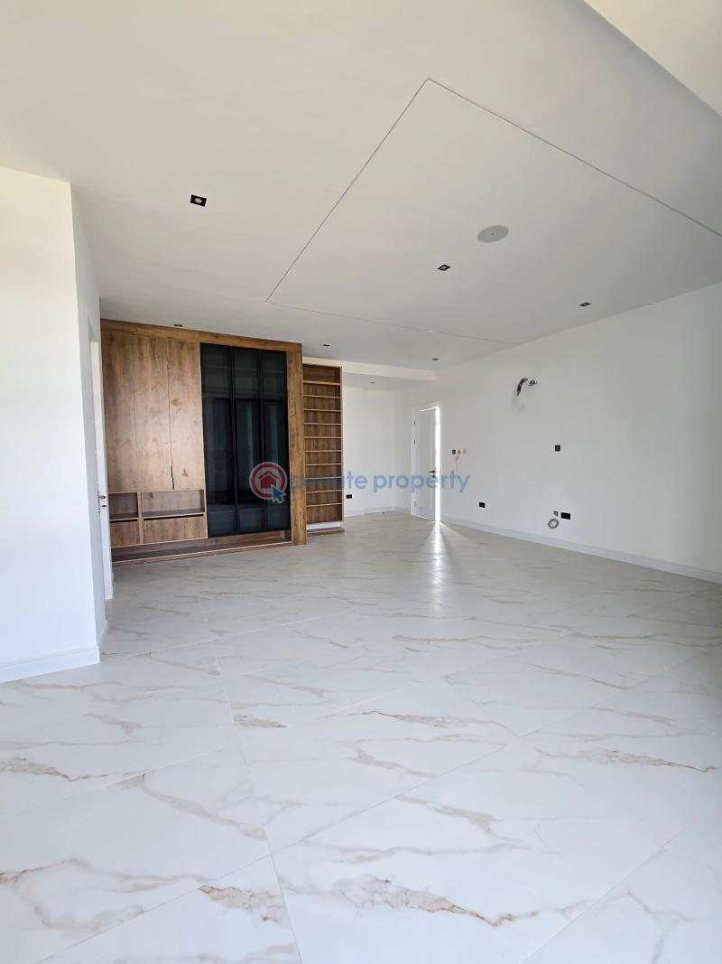 5 bedroom Detached Duplex For Sale Along Lekki Expressway Lagos - 20