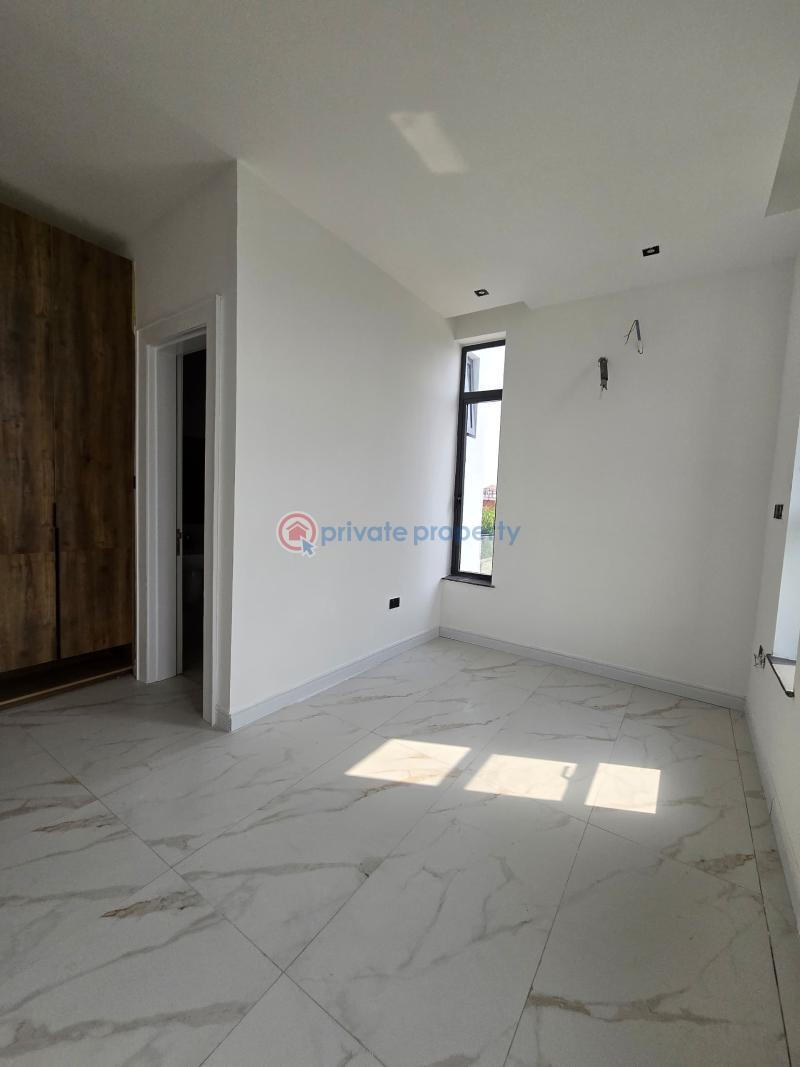 5 bedroom Detached Duplex For Sale Along Lekki Expressway Lagos - 13
