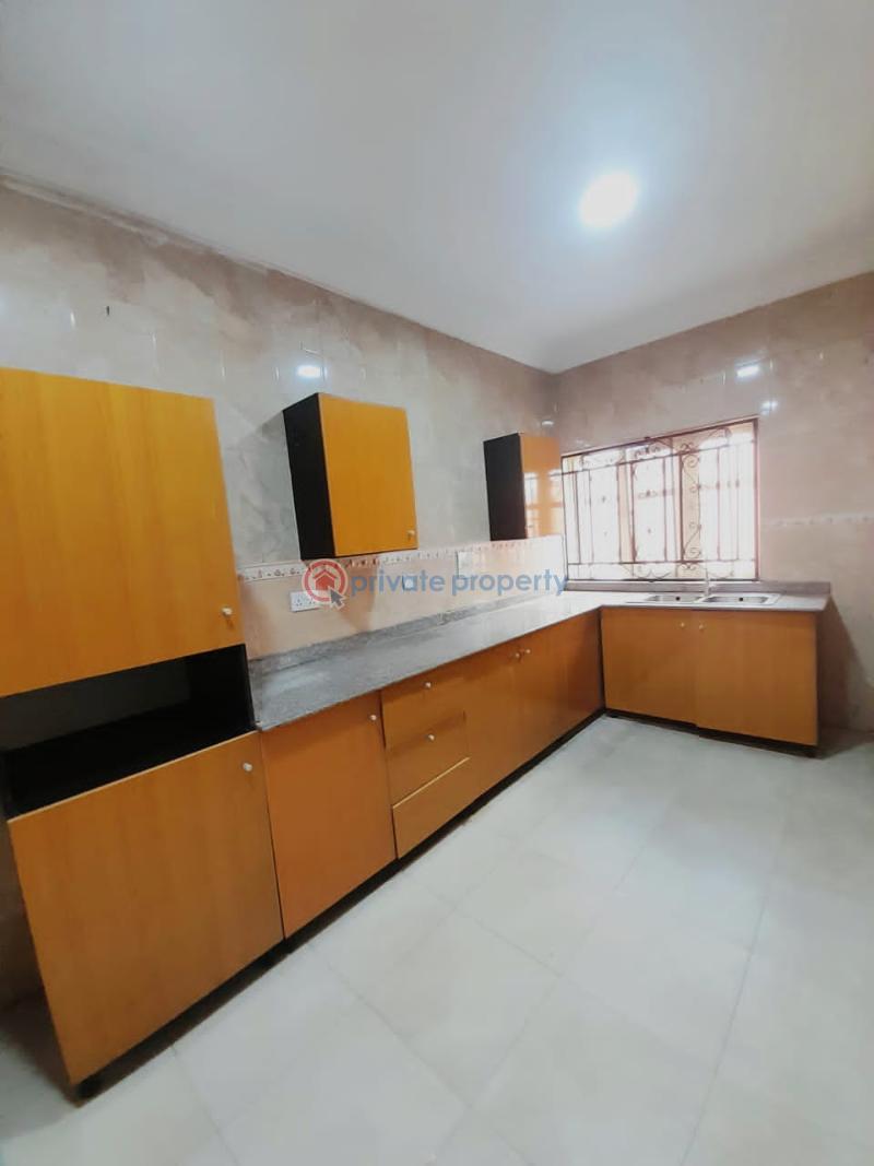 3 bedroom Flat & Apartment For Rent Thomas Estate Ajah Lagos - 1