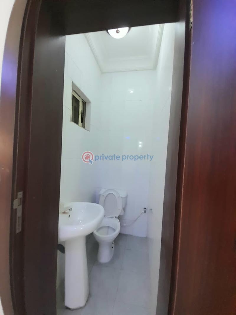 3 bedroom Flat & Apartment For Rent Thomas Estate Ajah Lagos - 5