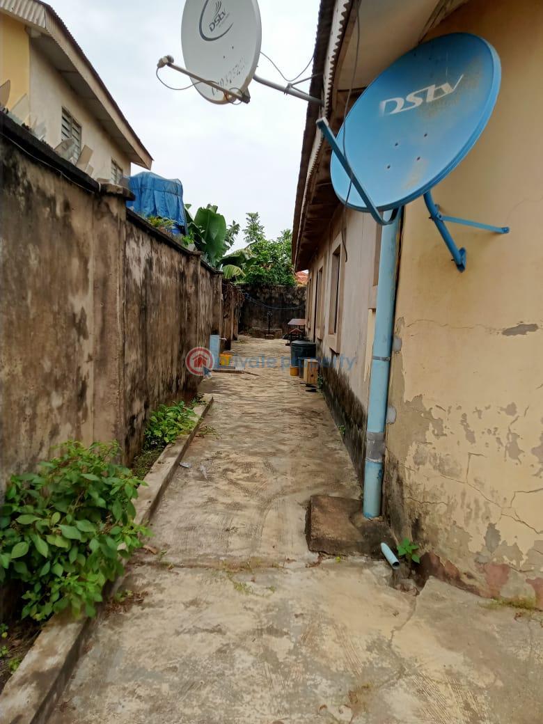 3 bedroom Detached Bungalow For Sale Lasu Isheri Ikotun/Igando Lagos - 6