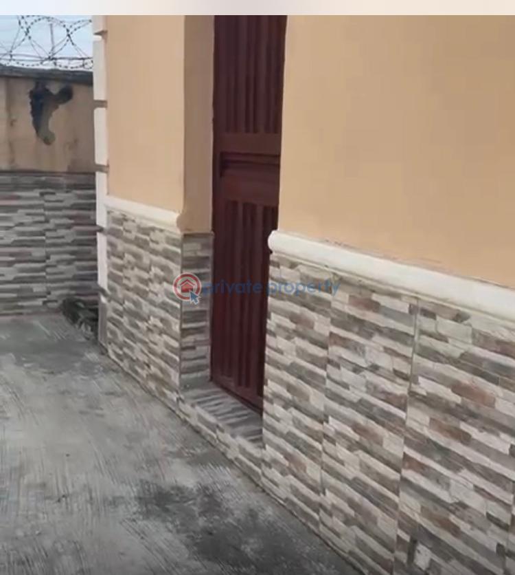 4 bedroom Detached Bungalow For Sale Ibeshe Ikorodu Lagos - 14