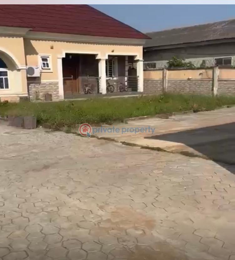 4 bedroom Detached Bungalow For Sale Ibeshe Ikorodu Lagos - 23
