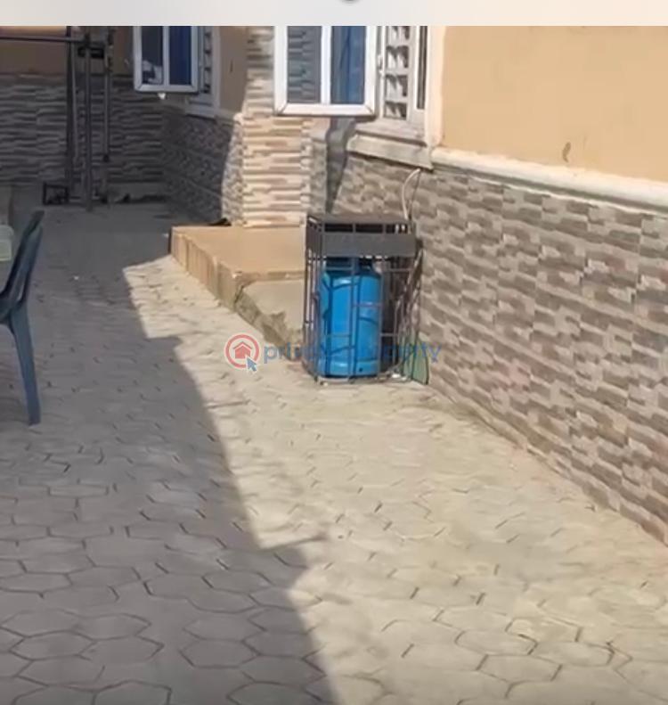 4 bedroom Detached Bungalow For Sale Ibeshe Ikorodu Lagos - 3