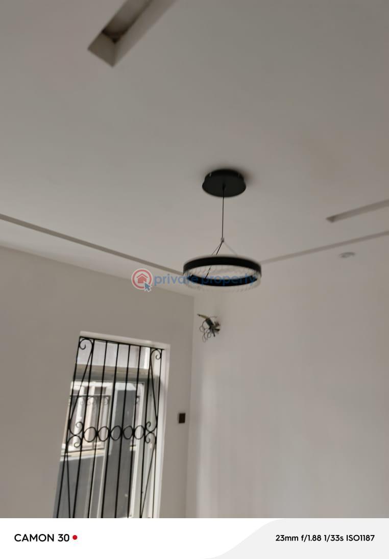 4 bedroom Detached Duplex For Sale Magodo GRA Phase 2 Kosofe/Ikosi Lagos - 2