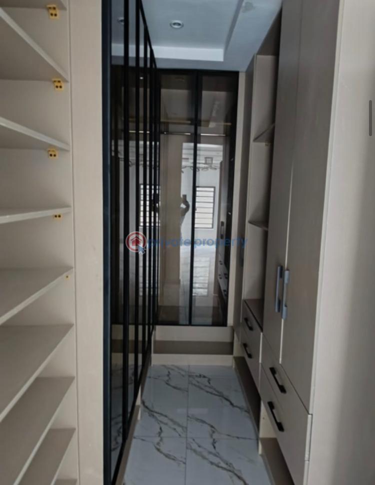 5 bedroom Detached Duplex For Sale Omole Phase 2 Ojodu Lagos - 3