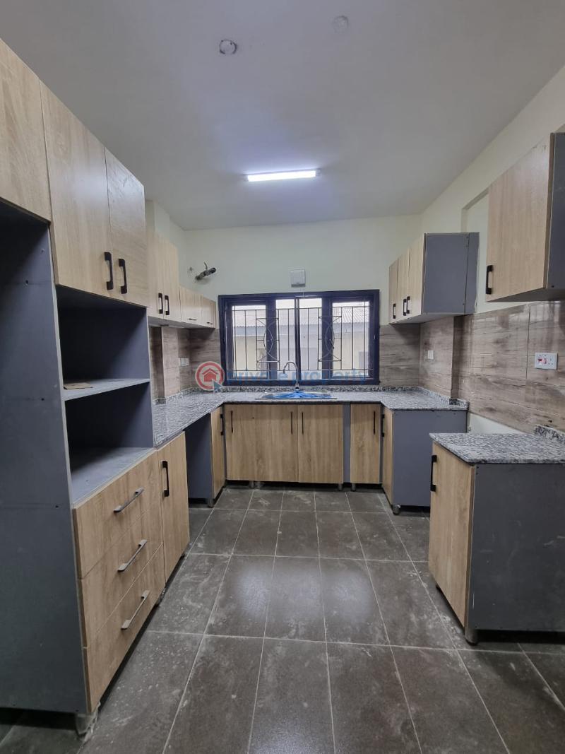 3 bedroom House For Sale Opebi Ikeja Lagos - 23