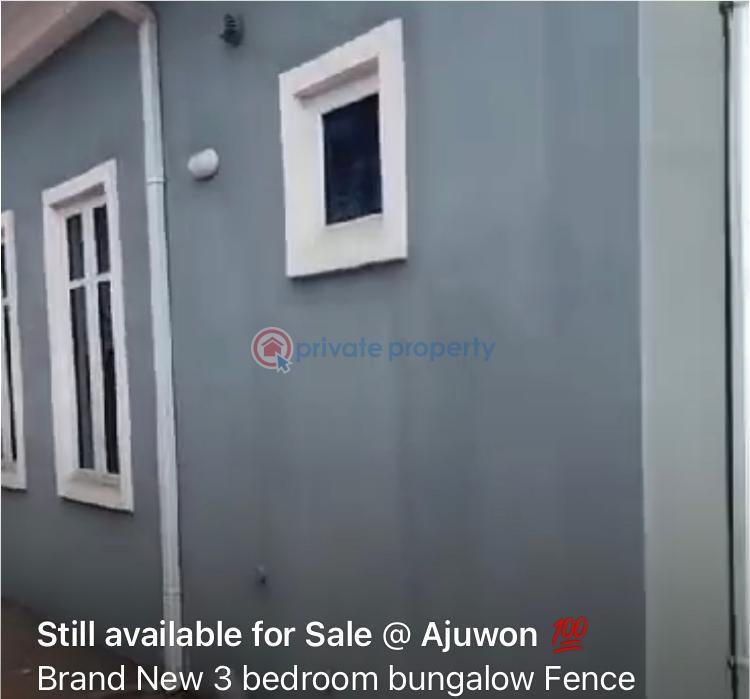 3 bedroom Detached Bungalow For Sale Alagbole Ajuwon Ojodu Yakoyo/Alagbole Ojodu Lagos - 3