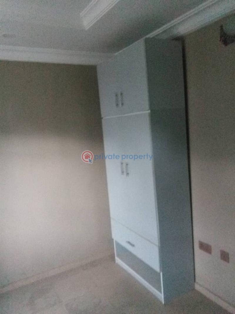 4 bedroom Detached Bungalow For Sale Pillar Estate Akala Express Ibadan Oyo - 7
