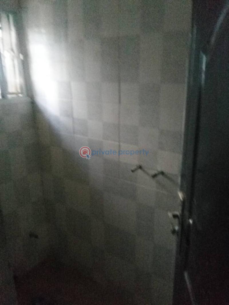 4 bedroom Detached Bungalow For Sale Pillar Estate Akala Express Ibadan Oyo - 1