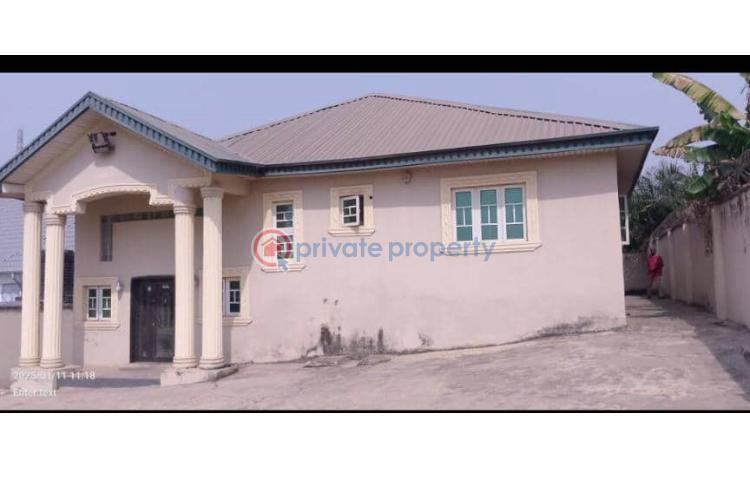 3 bedroom Detached Bungalow For Sale Yakoyo/Alagbole Ojodu Lagos - 0