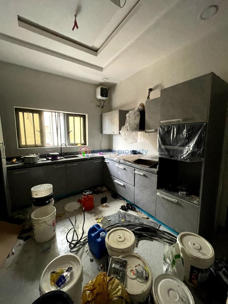 4 bedroom Detached Duplex For Sale Gbagada Lagos - 5