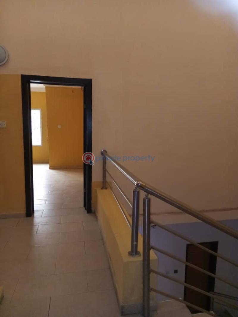 4 bedroom Flat & Apartment For Rent Lekki Gardens Phase 4 Along Lekki Expressway Lagos - 1