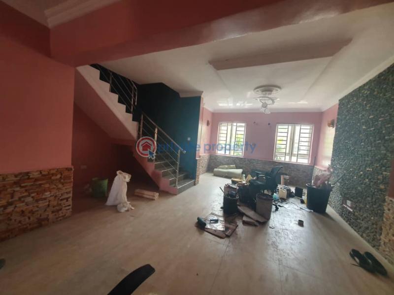 4 bedroom House For Sale Jacob Mews Estate, Alagomeji, Yaba, Lagos Alagomeji Yaba Lagos - 6