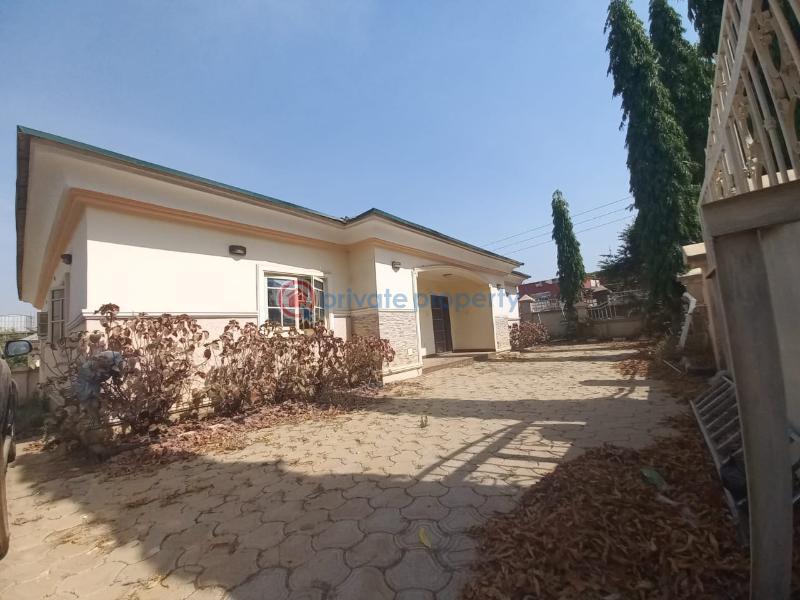 For sale 3 bedroom House Along Trademore Estate Road Lugbe Abuja Phase