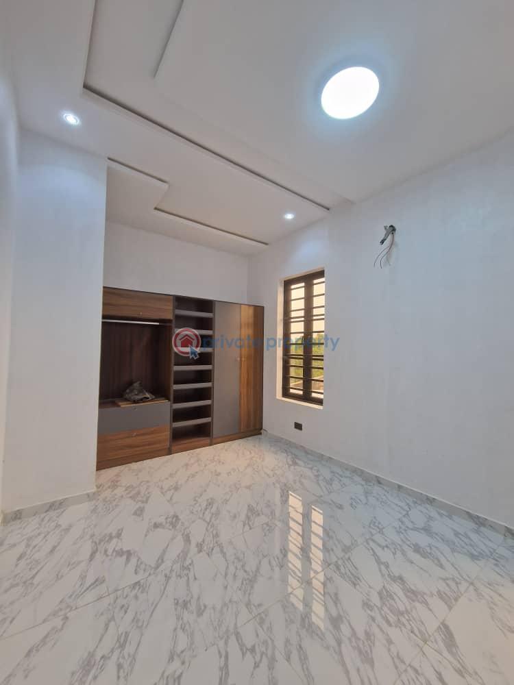 5 bedroom House For Sale Omole Phase 2 Ojodu Lagos - 1