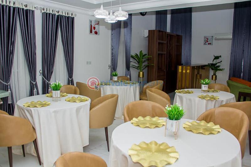 10 bedroom Commercial Property For Rent Lekki Phase 1 Lagos - 14
